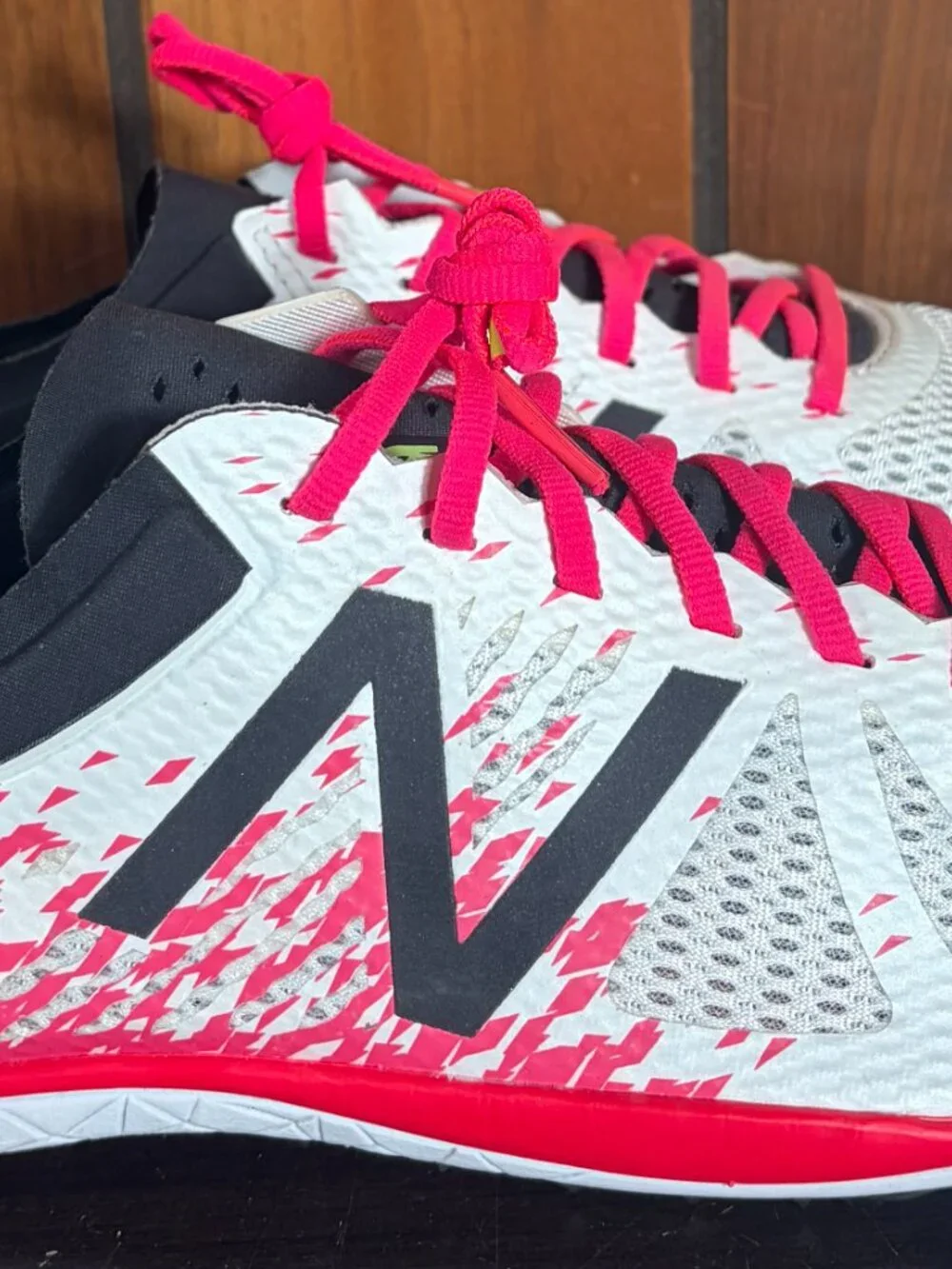 New Balance Womens LD5000 V4 Spike Track Shoes Size 10.5 White Pink NWOT +Tool